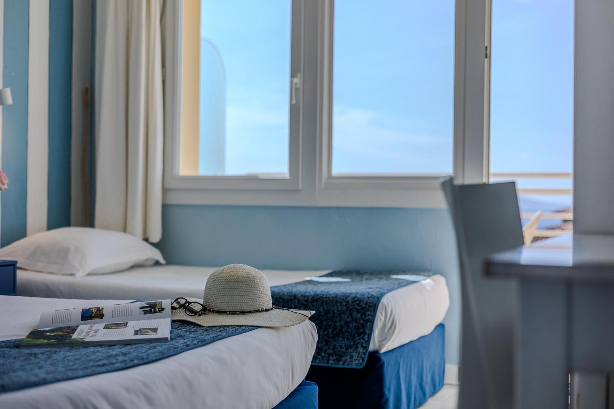 Cap Negre Hotel เลอลาวองดูว์ ภายนอก รูปภาพ