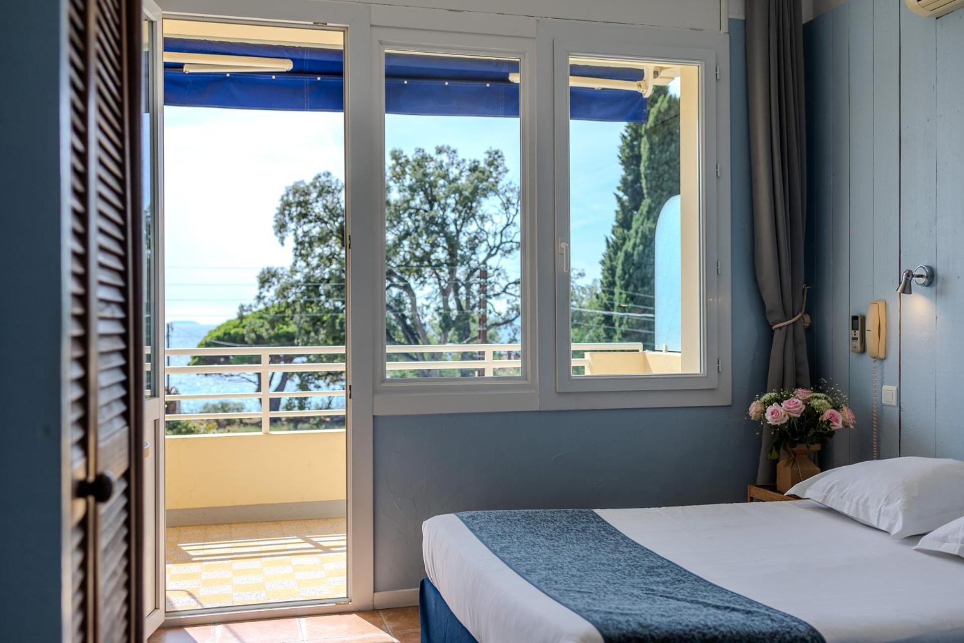 Cap Negre Hotel เลอลาวองดูว์ ภายนอก รูปภาพ
